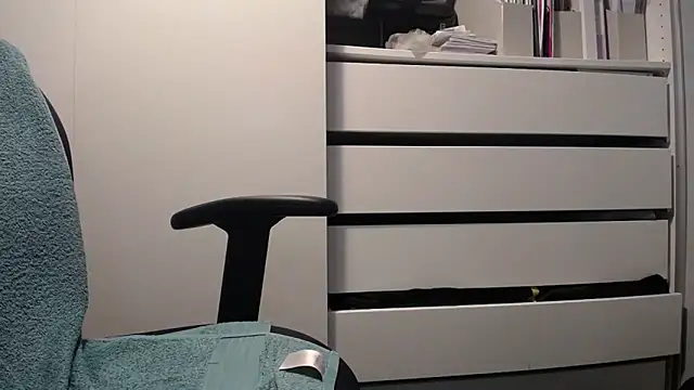 Snapshot of Colbaker6969 chatting on 19, 12, 2025 Colbaker6969 online show from 19, 12, 2025