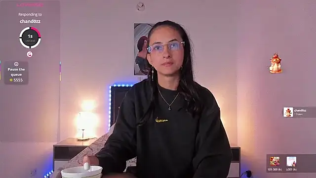 Snapshot of _alana_grey_ chatting on 2, 2, 2026 alana grey online show from 2, 2, 2026