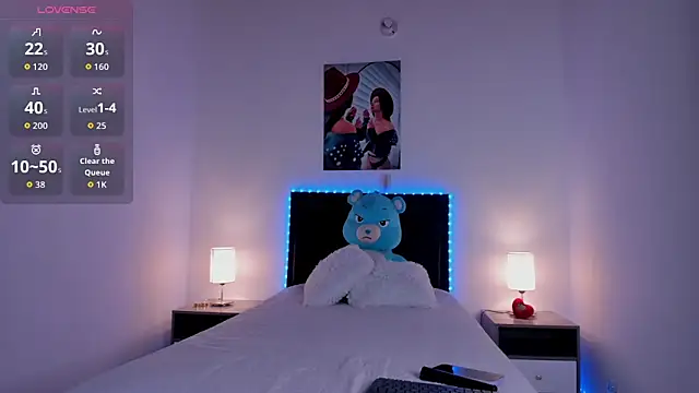 Snapshot of _alana_grey_ chatting on 2, 3, 2026 alana grey online show from 2, 3, 2026