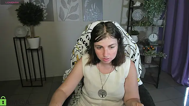 Snapshot of MartaEdams chatting on 15, 7, 2026 MartaEdams online show from 15, 7, 2026