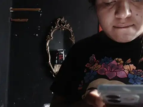 Snapshot of Atenea69 chatting on 27, 10, 2025 Atenea69 online show from 27, 10, 2025