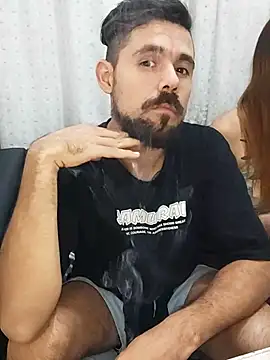 parejajuguetona420 online show from 22, 4, 2026