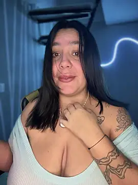 victoria amatista  online show from 23, 11, 2025