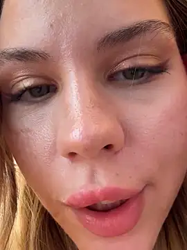 SexyMommyKate online show from 15, 10, 2025