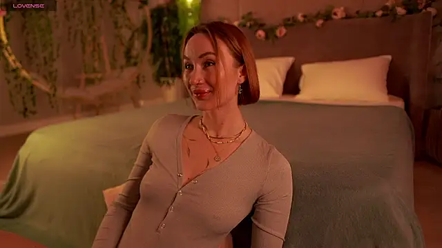 Serena Waldarf online show from 22, 9, 2025