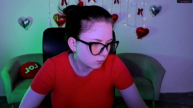 Snapshot of foxy_tease_ chatting on 22, 2, 2026 foxy tease online show from 22, 2, 2026