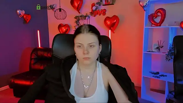 Snapshot of foxy_tease_ chatting on 5, 3, 2026 foxy tease online show from 5, 3, 2026