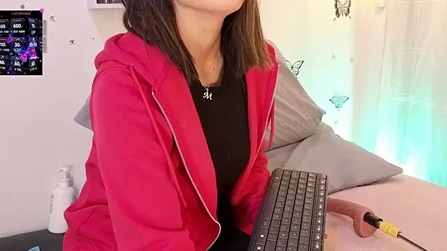 Snapshot of Samaraa_Smith chatting on 15, 6, 2026 Samaraa Smith online show from 15, 6, 2026