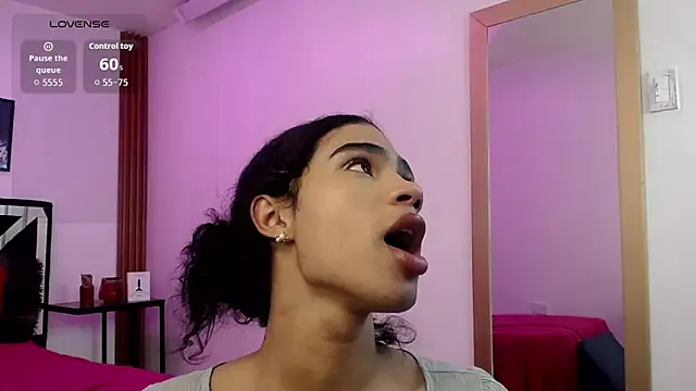 FELINEXOXO online show from 25, 9, 2025