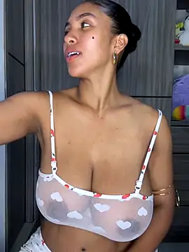 Mia sweet80 online show from 23, 9, 2025