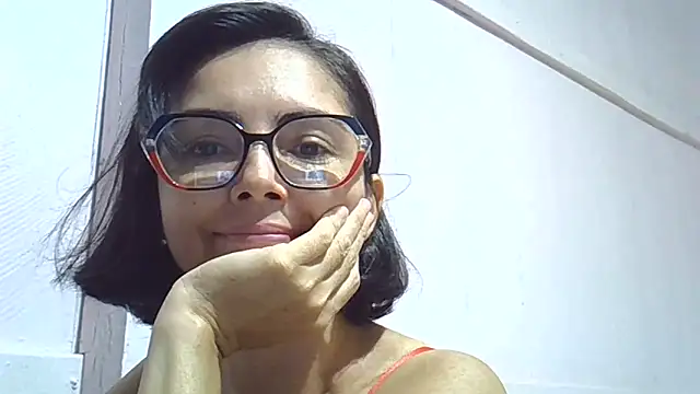 Snapshot of Luana_sexy42 chatting on 24, 5, 2026 Luana sexy42 online show from 24, 5, 2026