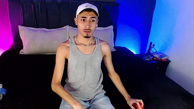 Toyboy richard online show from 14, 7, 2026
