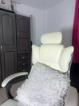 Snapshot of Issa_Santana chatting on 15, 9, 2025 Issa Santana online show from 15, 9, 2025