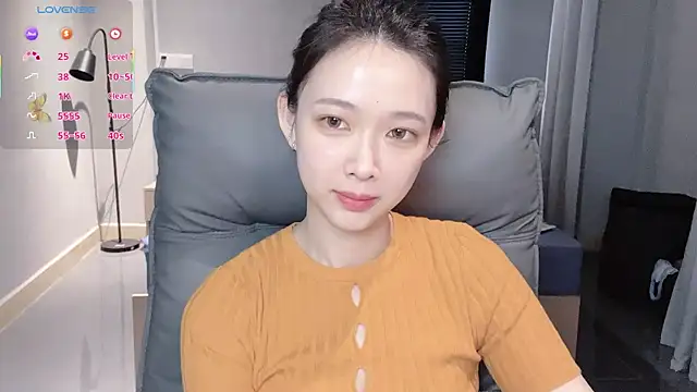 Snapshot of NiNi-baby520 chatting on 26, 11, 2025 NiNi-baby520 online show from 26, 11, 2025