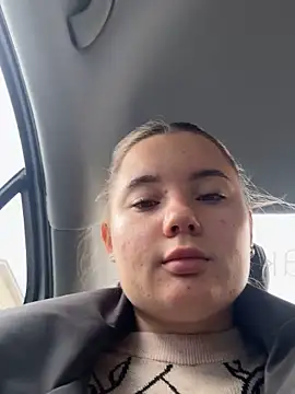 StephanieMur online show from 2, 10, 2025