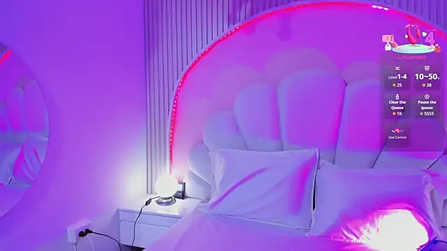 hinata dolly online show from 31, 3, 2026