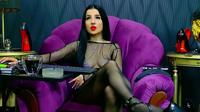 Snapshot of VivianReeve chatting on 2, 5, 2026 VivianReeve online show from 2, 5, 2026