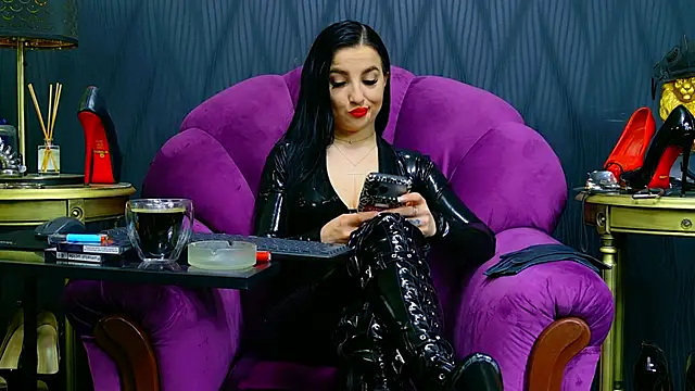 Snapshot of VivianReeve chatting on 22, 5, 2026 VivianReeve online show from 22, 5, 2026