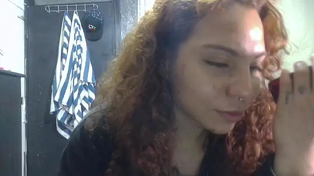 Snapshot of VioletV chatting on 23, 5, 2026 VioletV online show from 23, 5, 2026