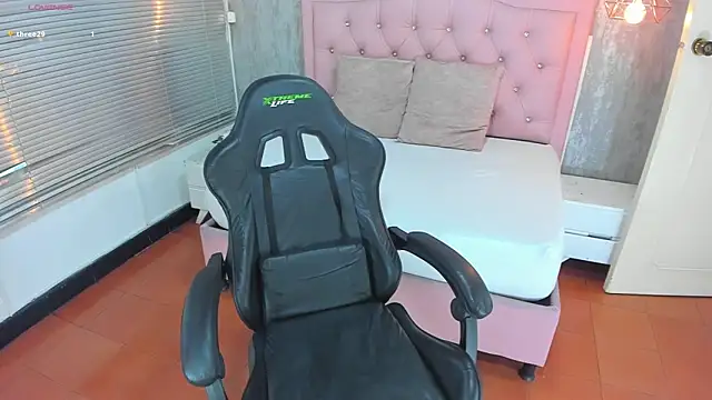 lissa jhonsoon online show from 7, 11, 2025