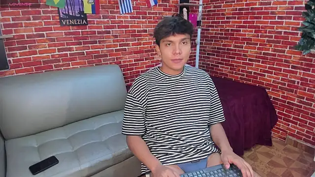 Thiago Kozak online show from 29, 6, 2026
