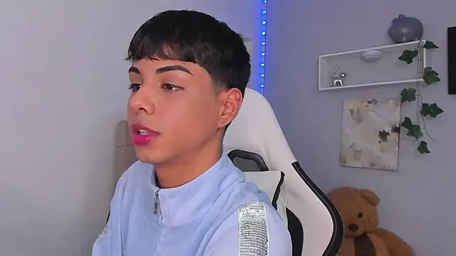 Thomas wil online show from 1, 11, 2025