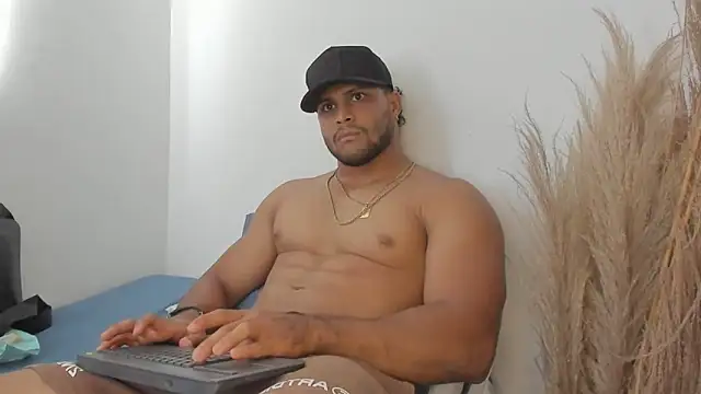 Evansdark1 online show from 10, 3, 2026