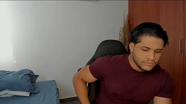 Evansdark1 online show from 16, 4, 2026