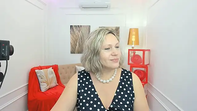 Snapshot of NinaStarle chatting on 13, 2, 2026 NinaStarle online show from 13, 2, 2026