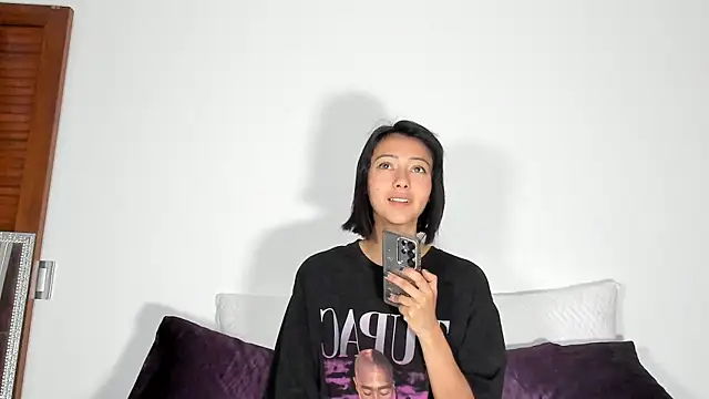 Snapshot of Londonttipton chatting on 22, 5, 2026 Londonttipton online show from 22, 5, 2026