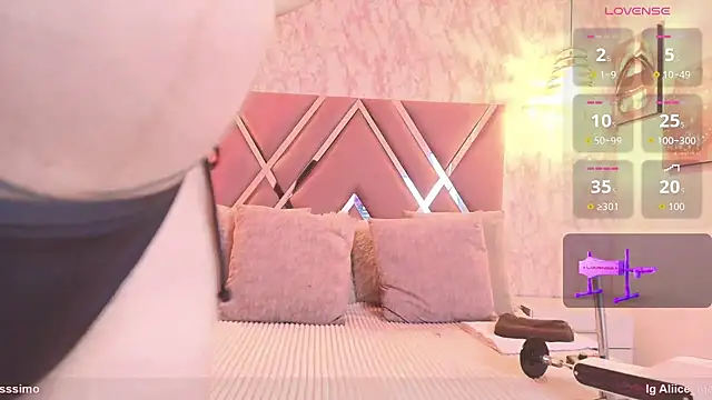 Aliice1  online show from 8, 10, 2025