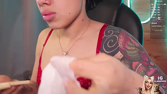 Miila snow online show from 27, 2, 2026