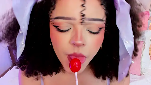 LilBoonew online show from 18, 11, 2025