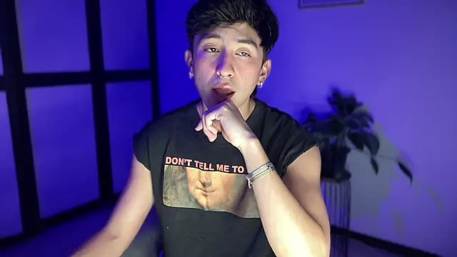 sweettaaron01 online show from 26, 4, 2026