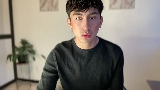 sweettaaron01 online show from 26, 4, 2026