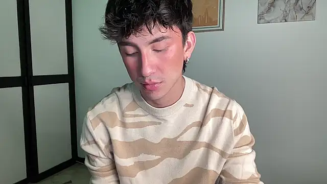 sweettaaron01 online show from 3, 5, 2026