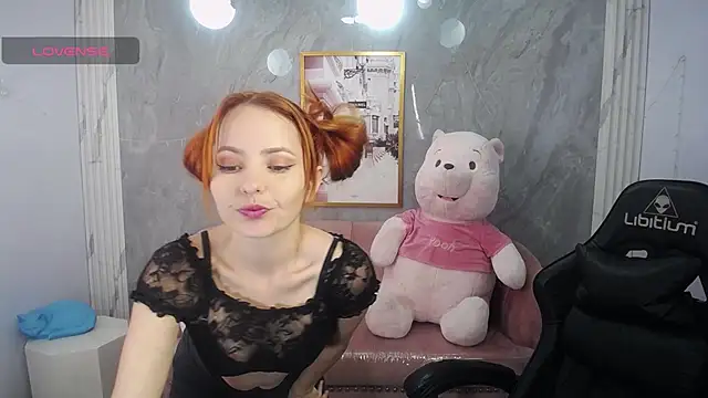 Snapshot of mady0619_ch chatting on 7, 4, 2026 mady0619 ch online show from 7, 4, 2026