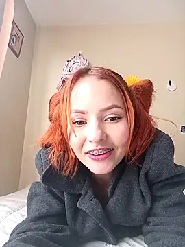 Snapshot of mady0619_ch chatting on 15, 4, 2026 mady0619 ch online show from 15, 4, 2026
