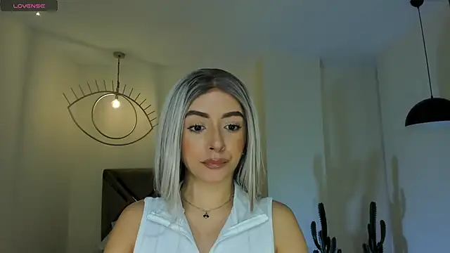 IsabellaMoreau online show from 22, 2, 2026