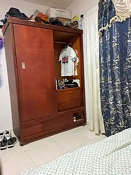 VikysDavis online show from 9, 10, 2025