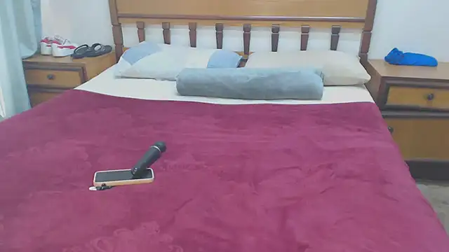 HugeTitisxx online show from 11, 9, 2025