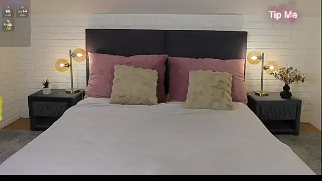 Snapshot of Angel___Blond chatting on 23, 7, 2026 Angel Blond online show from 23, 7, 2026