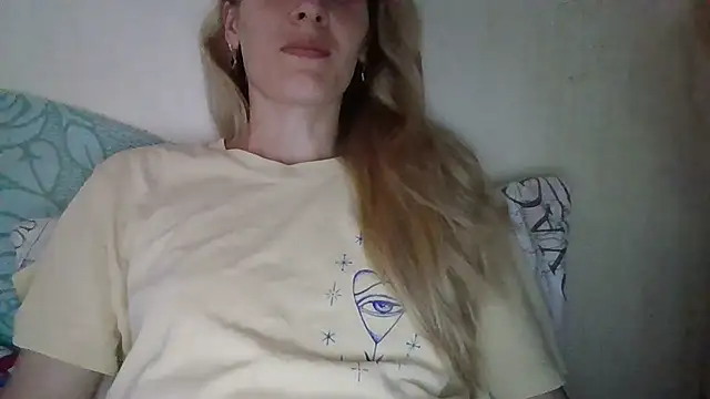 Snapshot of JayeTyler chatting on 16, 7, 2026 JayeTyler online show from 16, 7, 2026