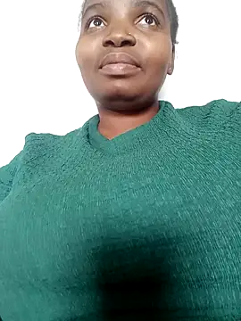 ShySexyBaddiexx online show from 2, 11, 2025