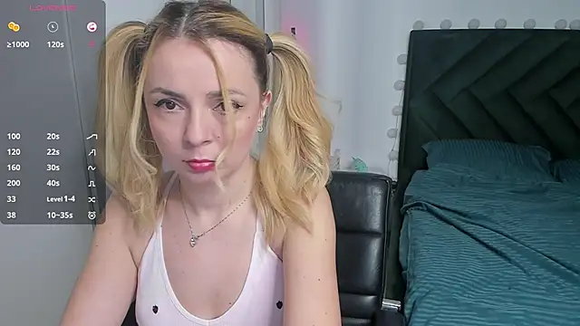 LovelyAria  online show from 22, 9, 2025