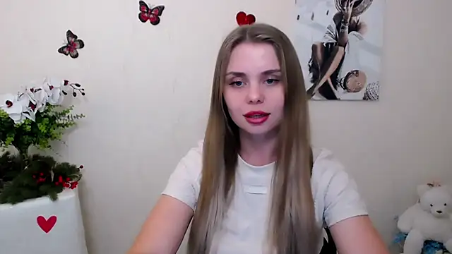 Snapshot of OceanicDawn chatting on 13, 5, 2026 OceanicDawn online show from 13, 5, 2026