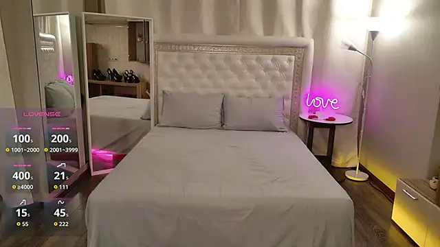 Alice on fire online show from 25, 10, 2025