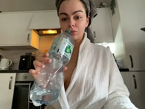 FrancescaXO online show from 16, 2, 2026