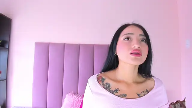 violet myerrs online show from 17, 11, 2025