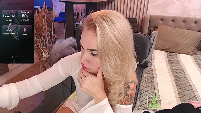 FreeBerryMILF online show from 14, 12, 2025